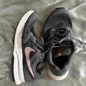 Nike Women's Swift 3 Gray and Light Pink Athletic Running Shoes